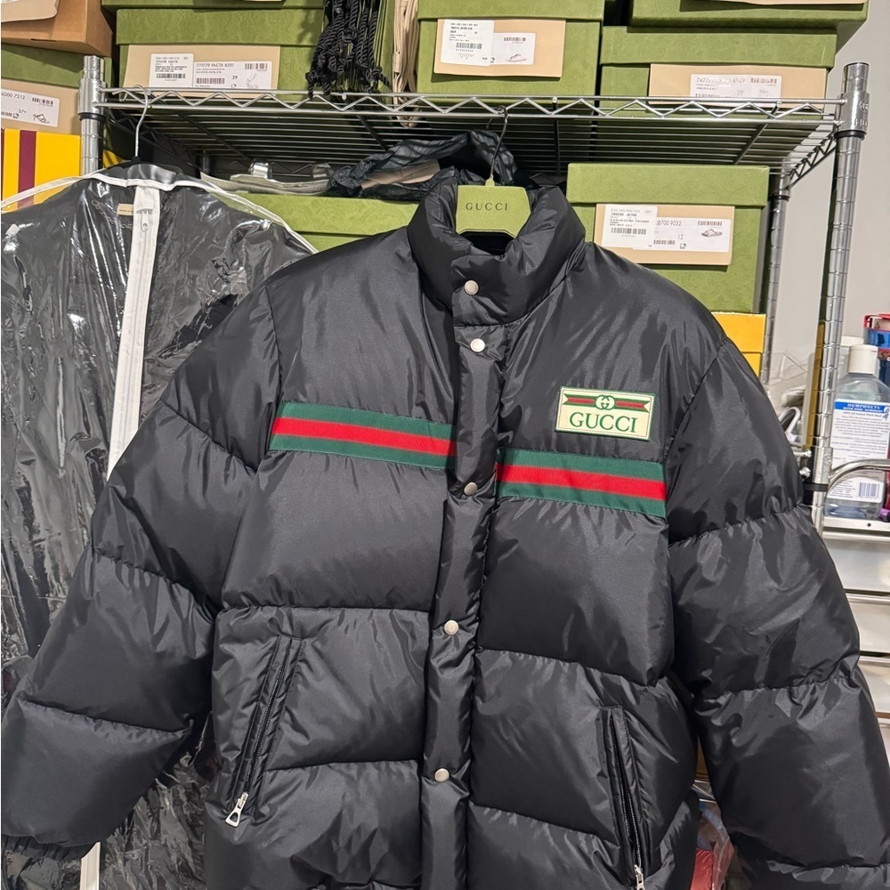 Gucci Black Jacket with Green and Red Accents - Picture 2 of 7